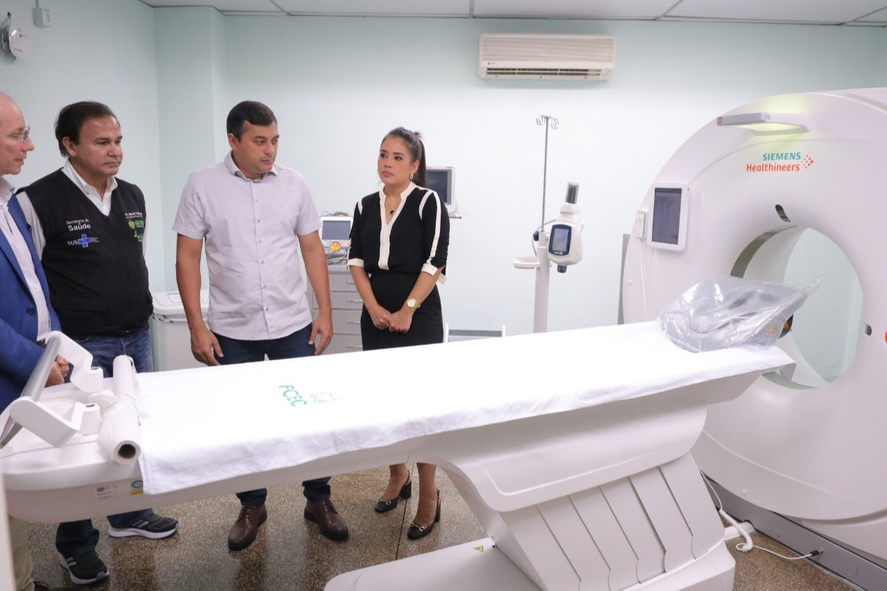 Wilson Lima entrega novos equipamentos e amplia oferta de exames de tomografia e raio-x na Fundação Cecon - Espia Essa